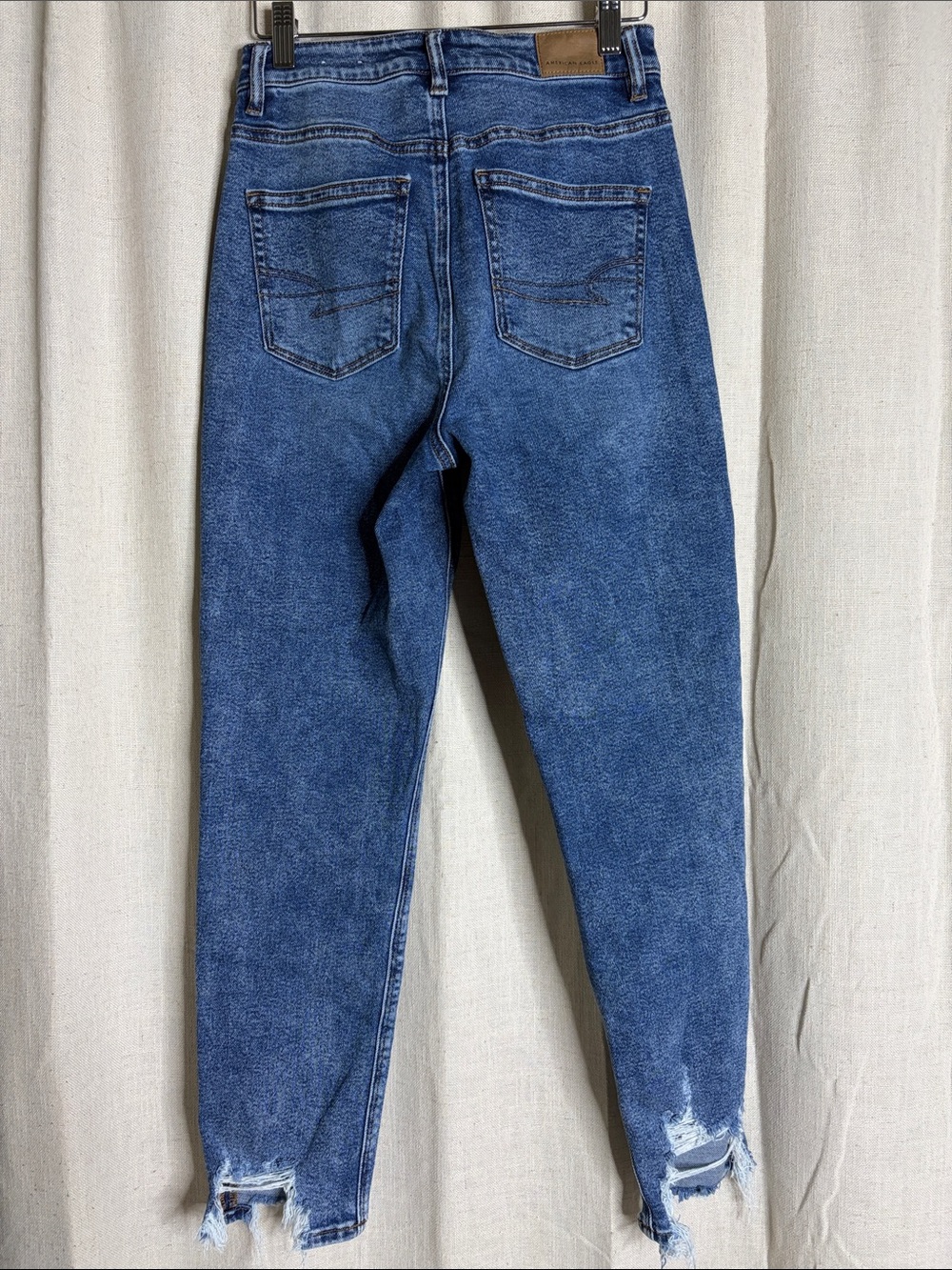 American Eagle Outfitters High-Rise Distressed Blue Jeans - Picture 3 of 5